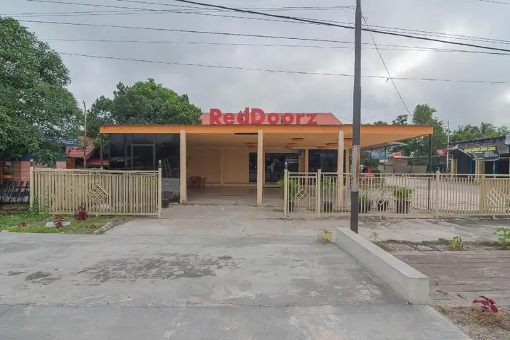 Палангкарая: RedDoorz Syariah @ Jalan Tjilik Riwut
