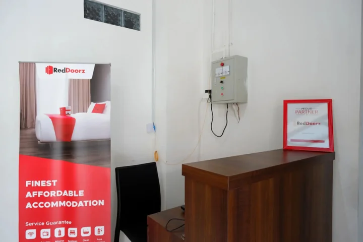 Семаранг: RedDoorz Hostel near Kota Lama Semarang