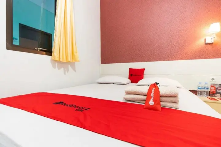 Манадо: RedDoorz Plus @ Jalan Pumorow Manado