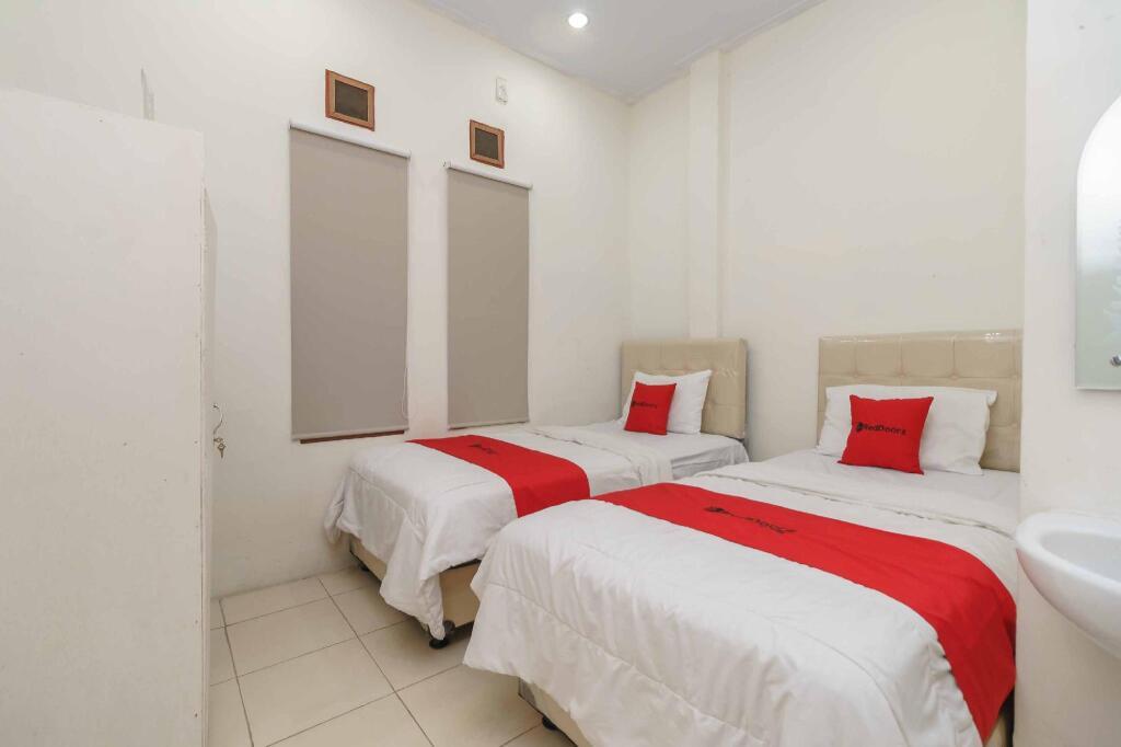 Тарутунг: RedDoorz @ Haraito Tarutung