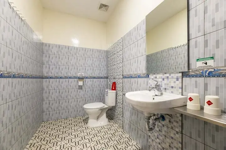 Семаранг: RedDoorz Plus near Ronggowarsito Museum Semarang