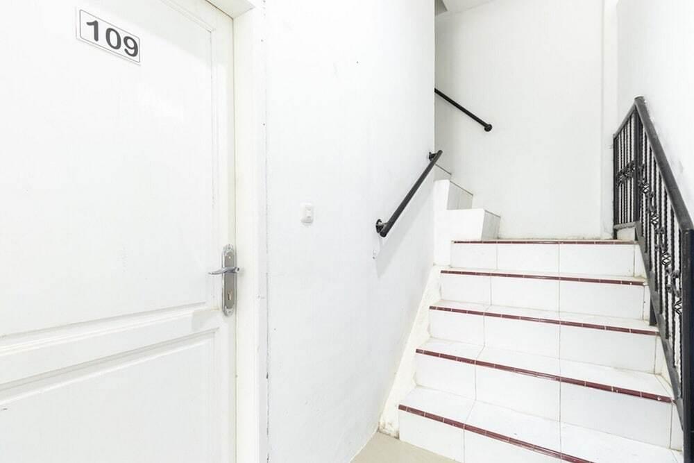 Медан: RedDoorz @ Medan Johor