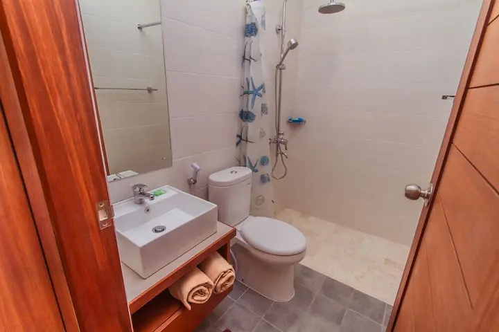 Санур: Cening Ayu Sanur
