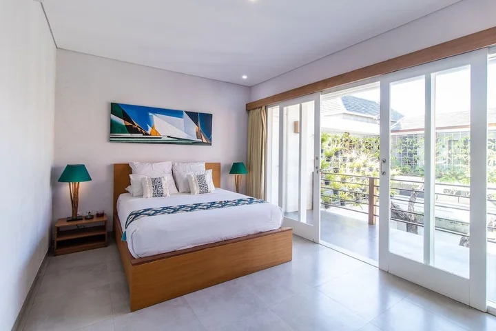 Кута: Three Bedroom Villa In Seminyak Wbreakfast