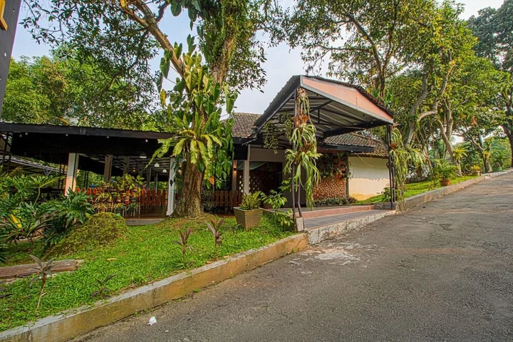 Читарингул: Wisma Atlet Sentul City