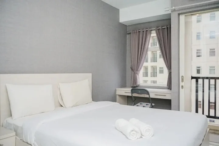 Тангеранг: Minimalist Style Studio Ayodhya Apartment