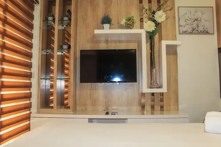 Тангеранг: Minimalist and Cozy Studio Room at Ayodhya Apartment