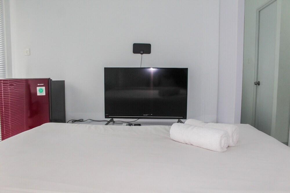 Тангеранг: New Furnished Studio Apartment @ Ayodhya Residence