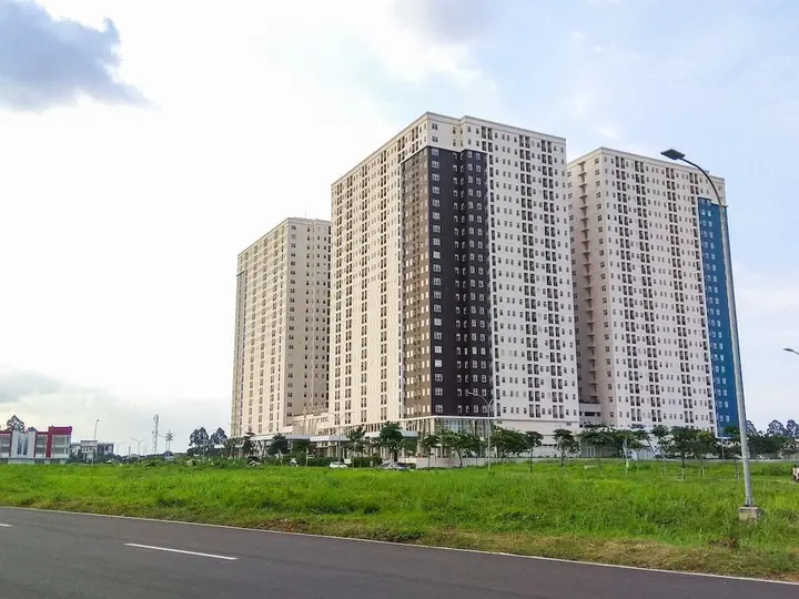 Тангеранг: Warm Studio Apartment at Ayodhya Residences
