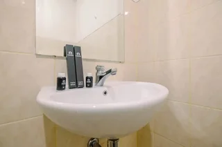 Депок: Modern and Cozy Studio Park View Condominium Apartment