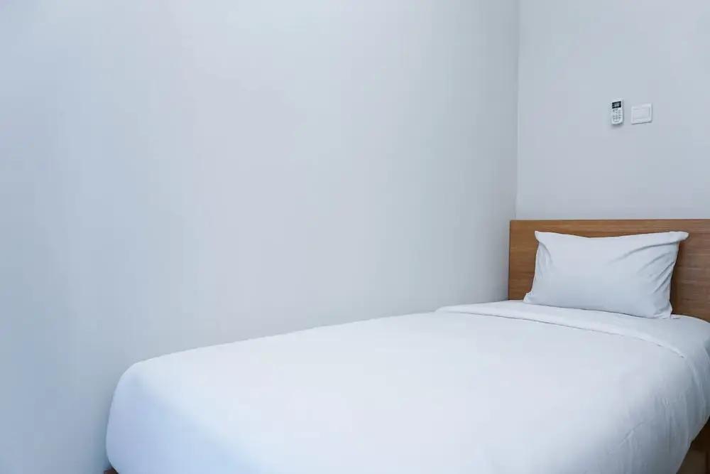 Депок: Homey and Modern 2BR Apartment at Atlanta Residence