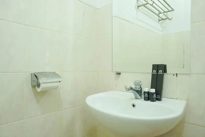 Депок: Minimalist Studio Park View Condominium Apartment near Mall