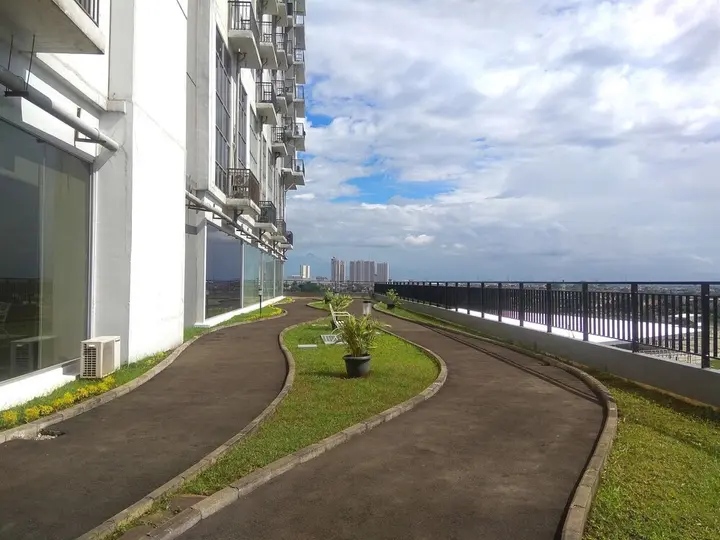 Депок: Homey Good Studio Depok Park View Condominium Apartment
