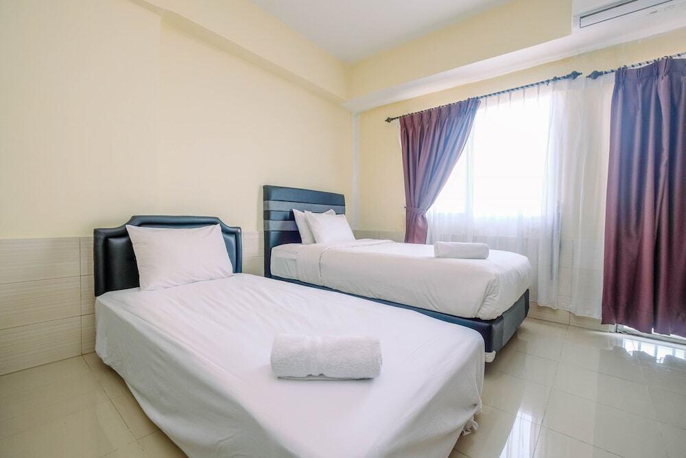 Депок: Homey Good Studio Depok Park View Condominium Apartment