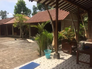 Батуретно: Homestay Wanajaya