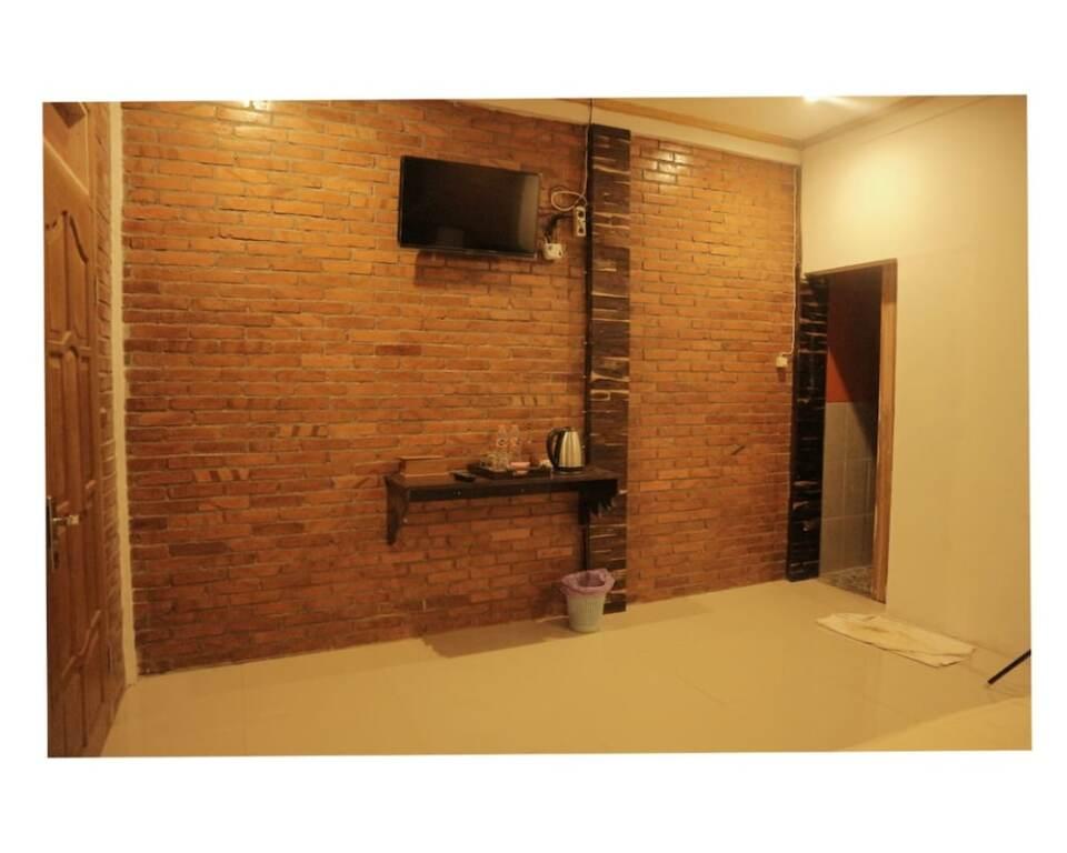 Батуретно: Homestay Wanajaya