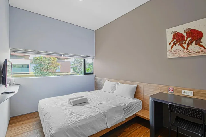 Куруг: M Studio Karawaci