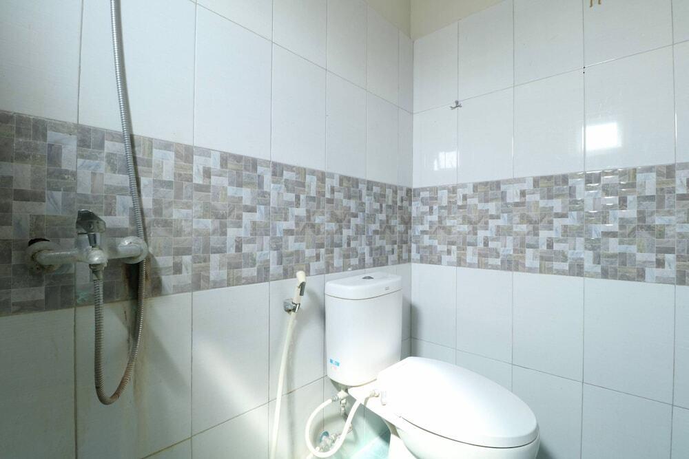 Тангеранг: Sky Airlines Guesthouse