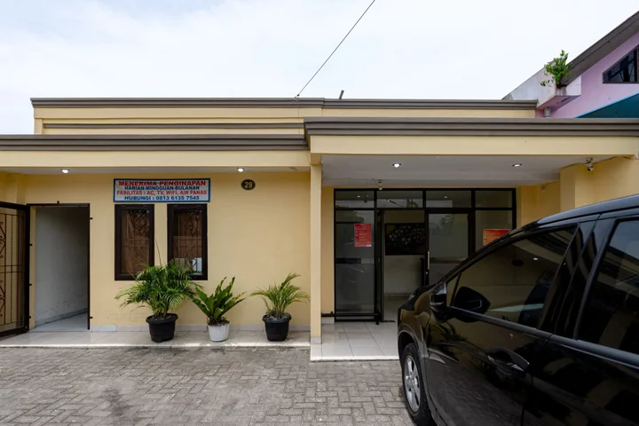 Медан: RedDoorz @ Medan Johor 2