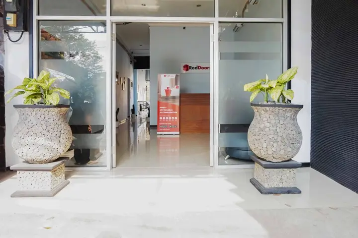 RedDoorz near Velodrome Malang 2 — фото 1