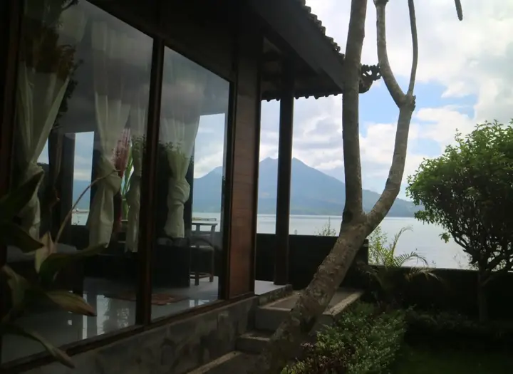 Кинтамани: Batur Green Lake