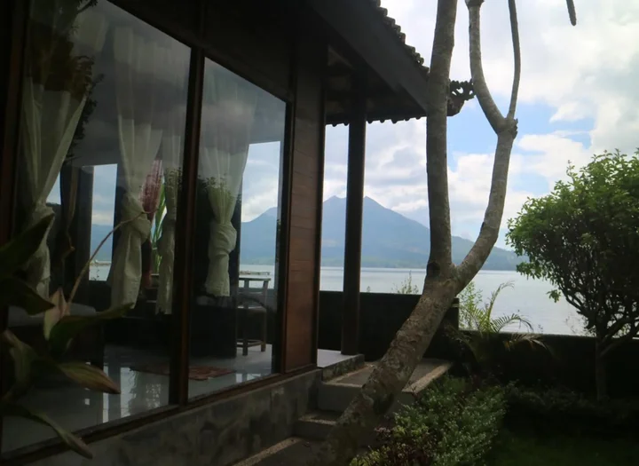 Кинтамани: Batur Green Lake