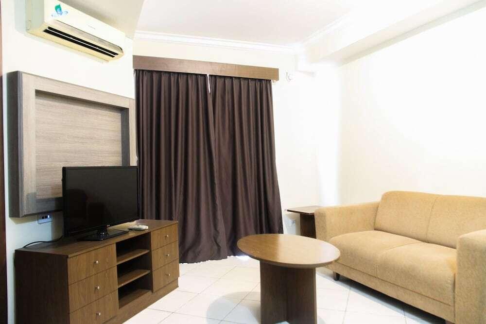 2BR Apartment with TV Cable @ Great Western Resort — фото 3