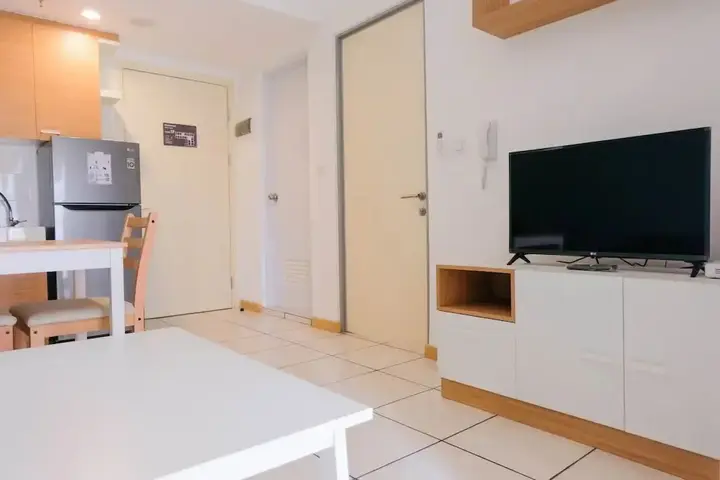 Legok: Comfortable 2BR Apartment Serpong M-Town Residence