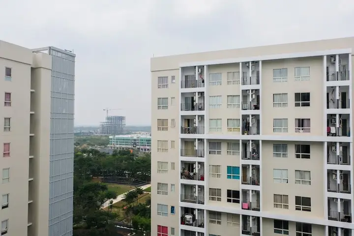 Brand New Cozy Studio at Scientia Apartment — фото 1