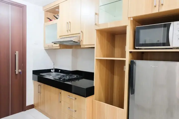 Legok: Brand New Cozy Studio at Scientia Apartment