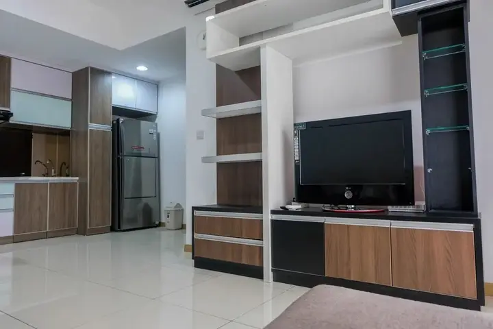 Legok: Homey 2Br Apartment At Serpong M-Town Signature