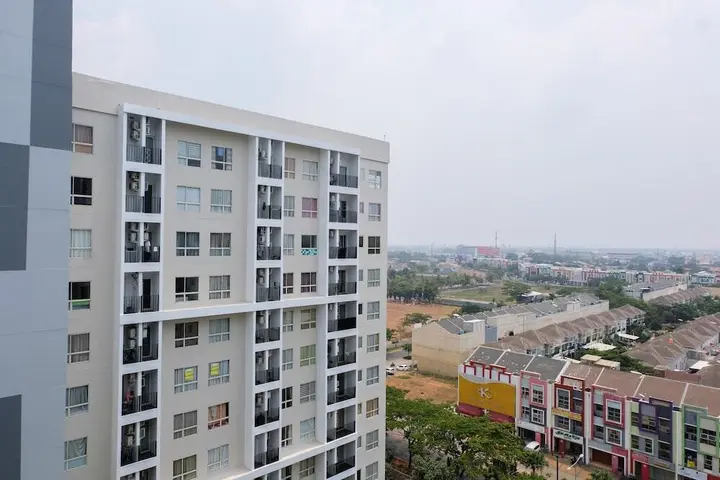 Legok: Simply Furnished Studio Apartment at Scientia Residence
