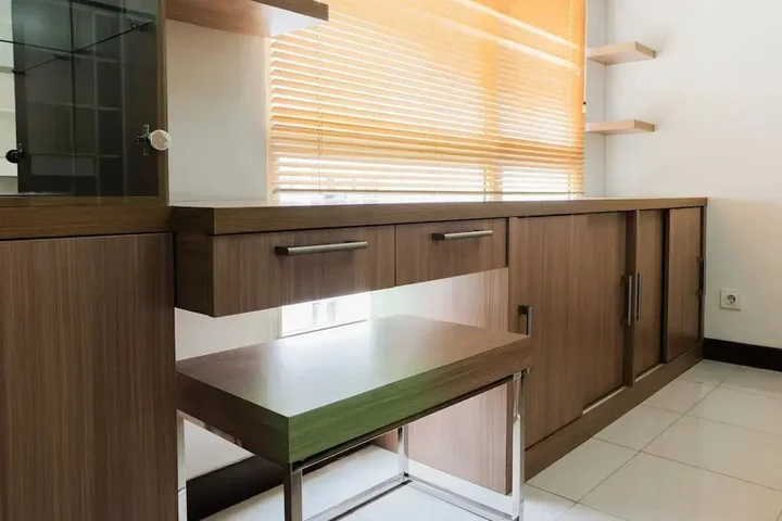 Legok: Simply Furnished Studio Apartment at Scientia Residence