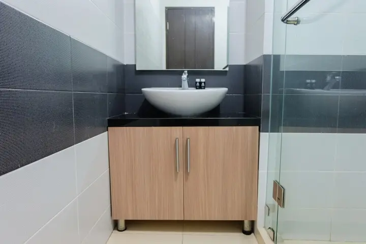 Legok: Simply Furnished Studio Apartment at Scientia Residence