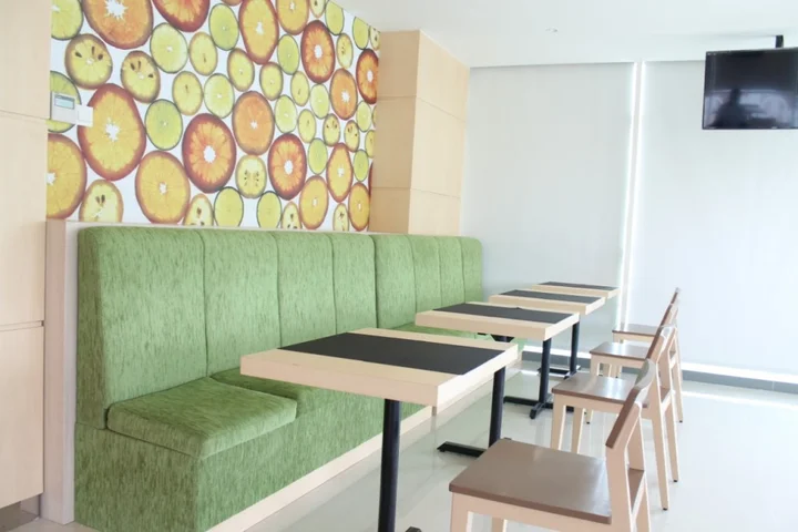 Суракарта: Zest Parang Raja Solo by Swiss-Belhotel International