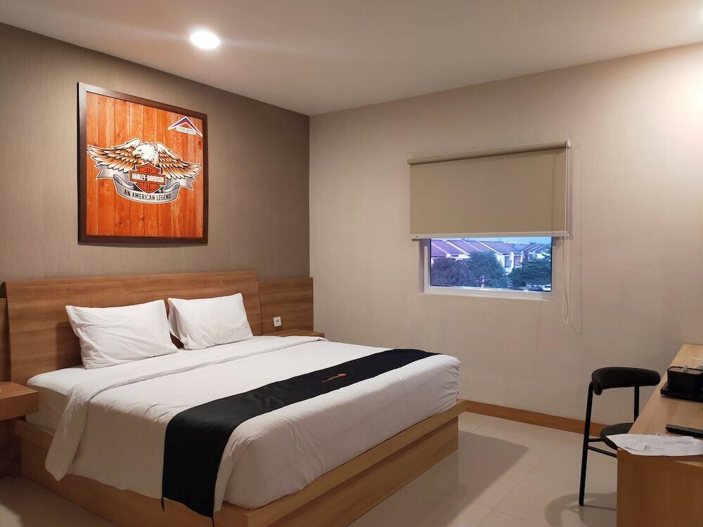 Legok: Sukho Hotel