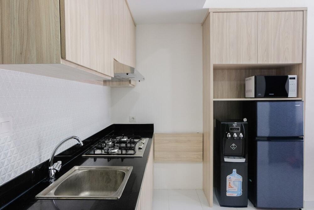 Legok: Elegant 1BR Apartment at Casa De Parco near AEON Mall