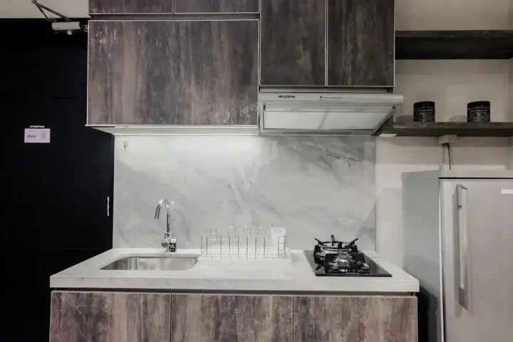 Legok: Bright 2BR Apartment at Paramount Skyline