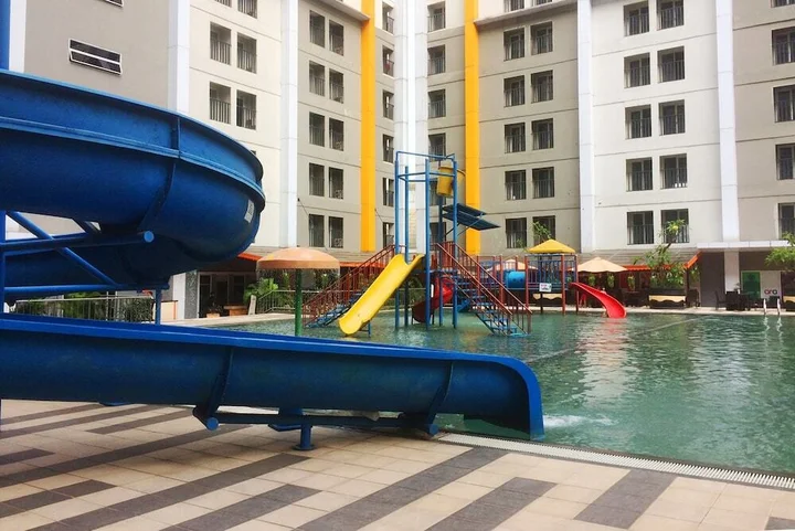 Legok: Bright 2BR Apartment at Paramount Skyline