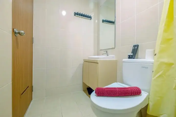 Чикаранг: Exclusive Studio at The Oasis Cikarang Apartment