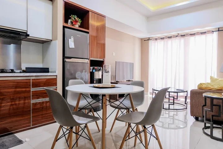 Legok: Premium 2BR Apartment at Casa de Parco