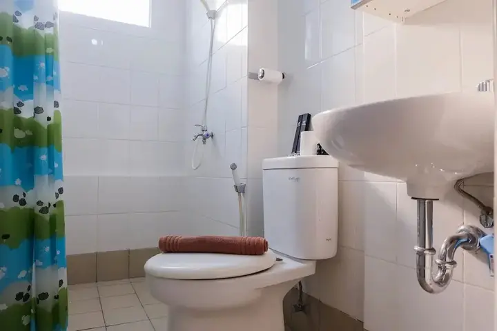 Джакарта: Best Price 3BR at Bassura City Cipinang Apartment