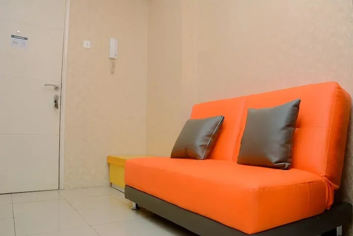 Джакарта: Minimalist 1BR with Pool View at Bassura City Apartment