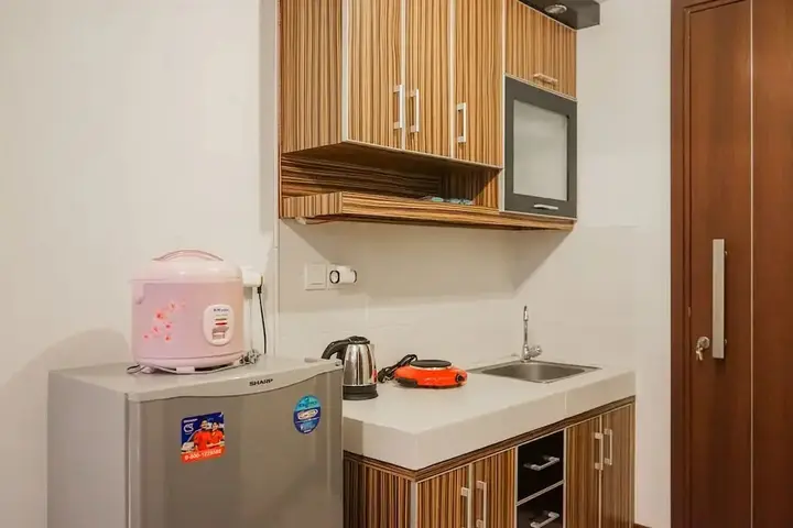 Legok: Comfy and Minimalist Studio Apartment Scientia Residence Tower B