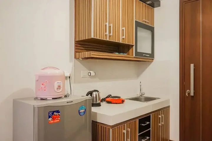 Legok: Comfy and Minimalist Studio Apartment Scientia Residence Tower B
