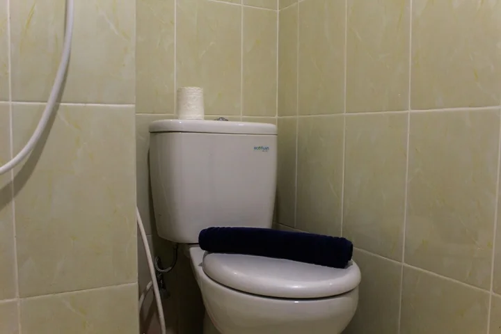 Legok: Warm and Cozy 3BR Apartment at M-Town Residence