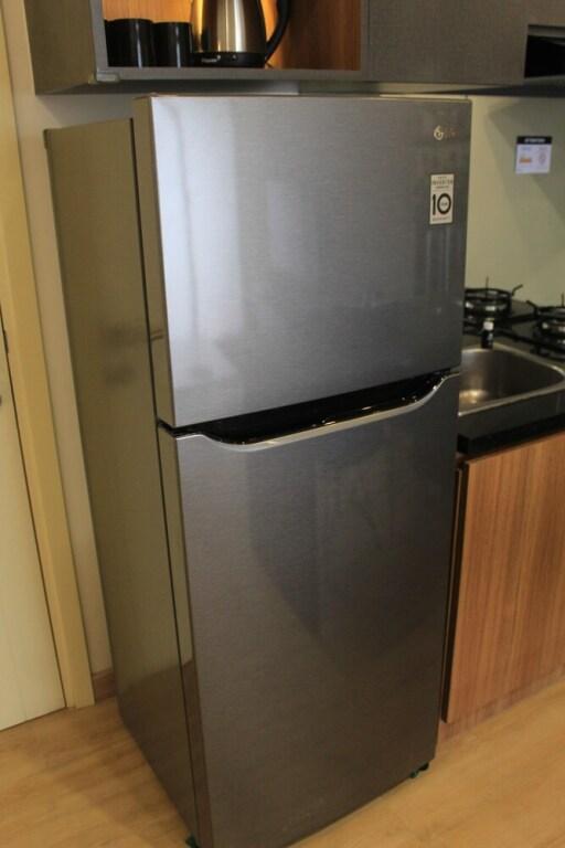 Legok: Warm and Cozy 3BR Apartment at M-Town Residence