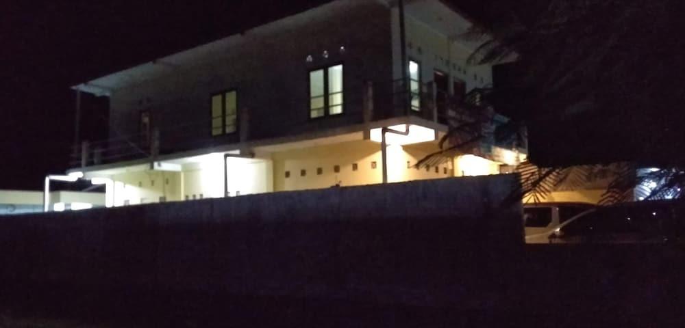 Батуретно: Rumah Singgah Peziarah Ganjuran