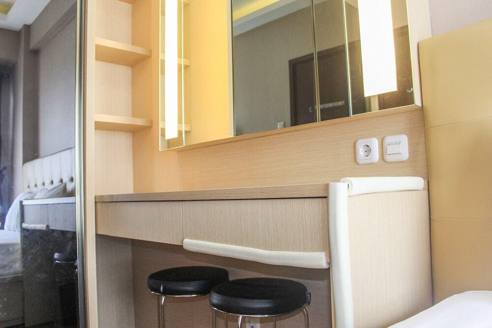 Good Choice 1BR Apartment at Scientia Residence — фото 5