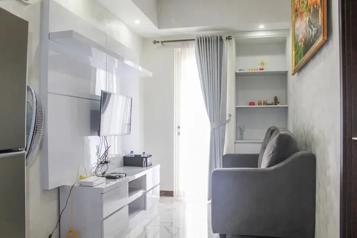 Legok: Minimalist & Modern 1BR Apartment at Scientia Residence